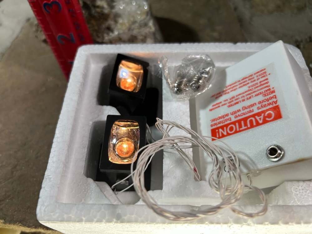 Dept. 56 Village Spotlights Working #52611